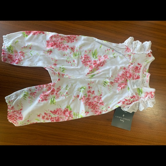 Laura Ashley 9 month onesie - Picture 3 of 3